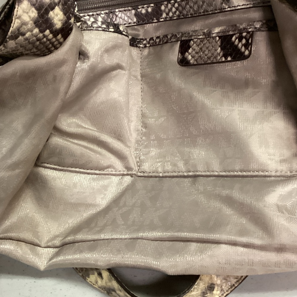 Michael Kors Python Pattern Shoulder Bag - Picture 11 of 12